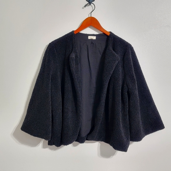 POL Jackets & Blazers - POL Black Flare Sleeve Jacket
